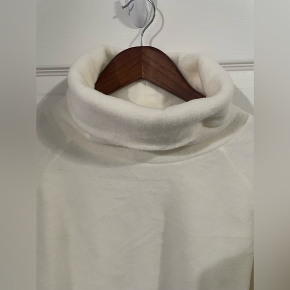 Stylus Women’s Turtleneck Roll Tab Sleeves Sweater Super Soft XL White. NEW - Picture 2 of 8